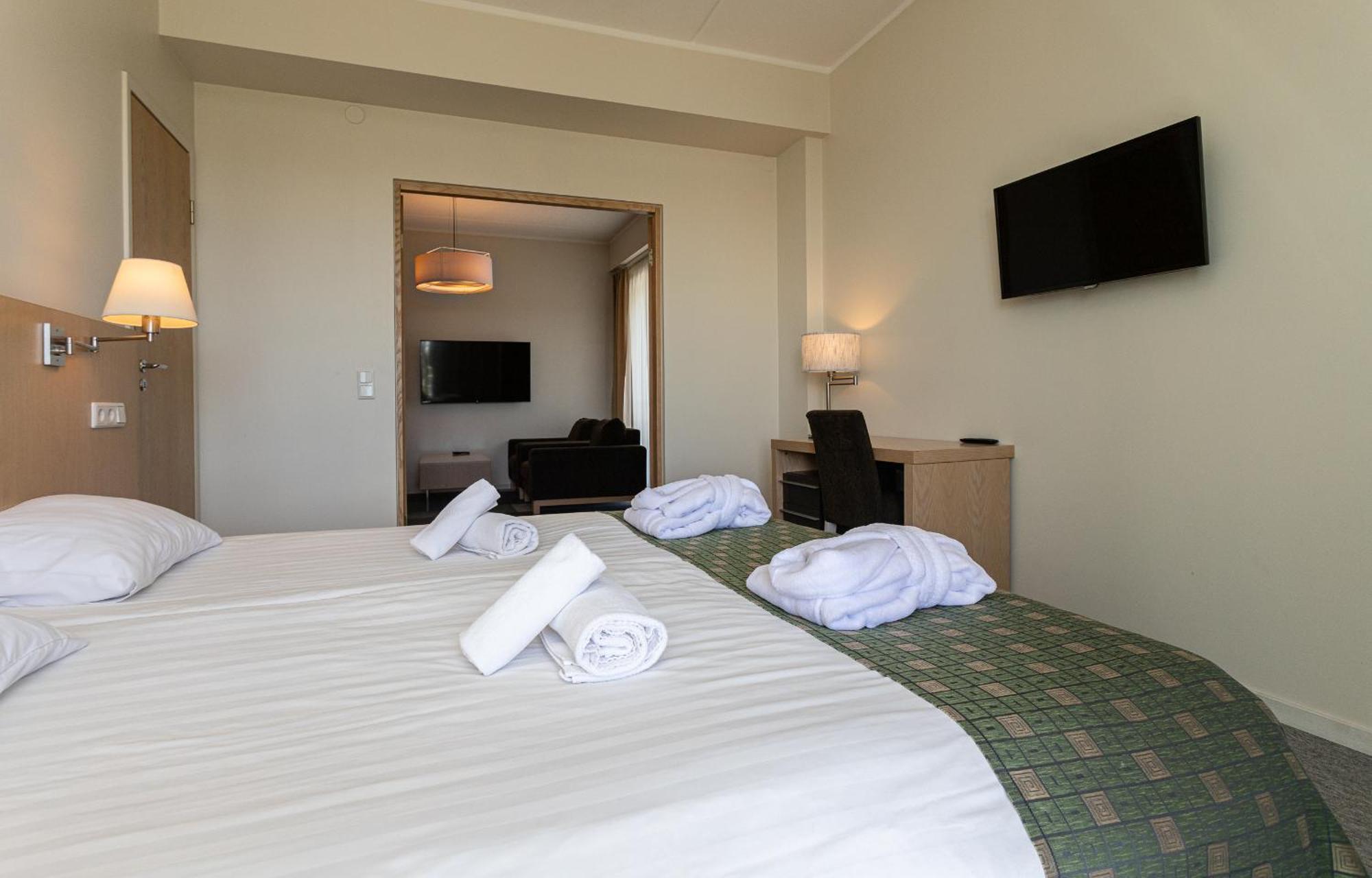 Meri Seaside Hotel&SPA Kuressaare Exterior foto